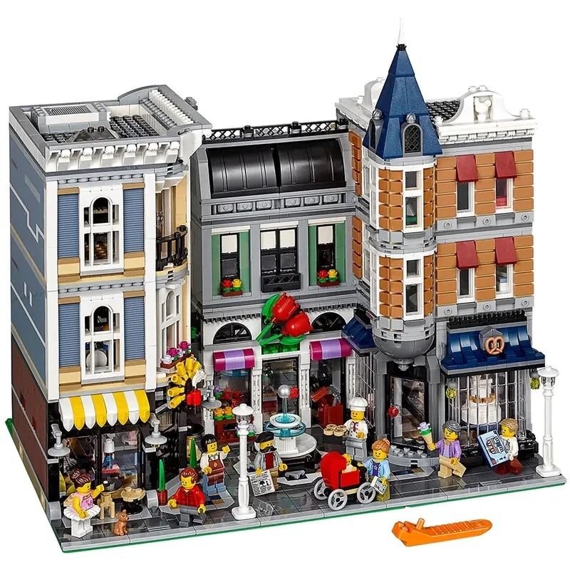 LEGO 10255 Assembly Square - Image 3
