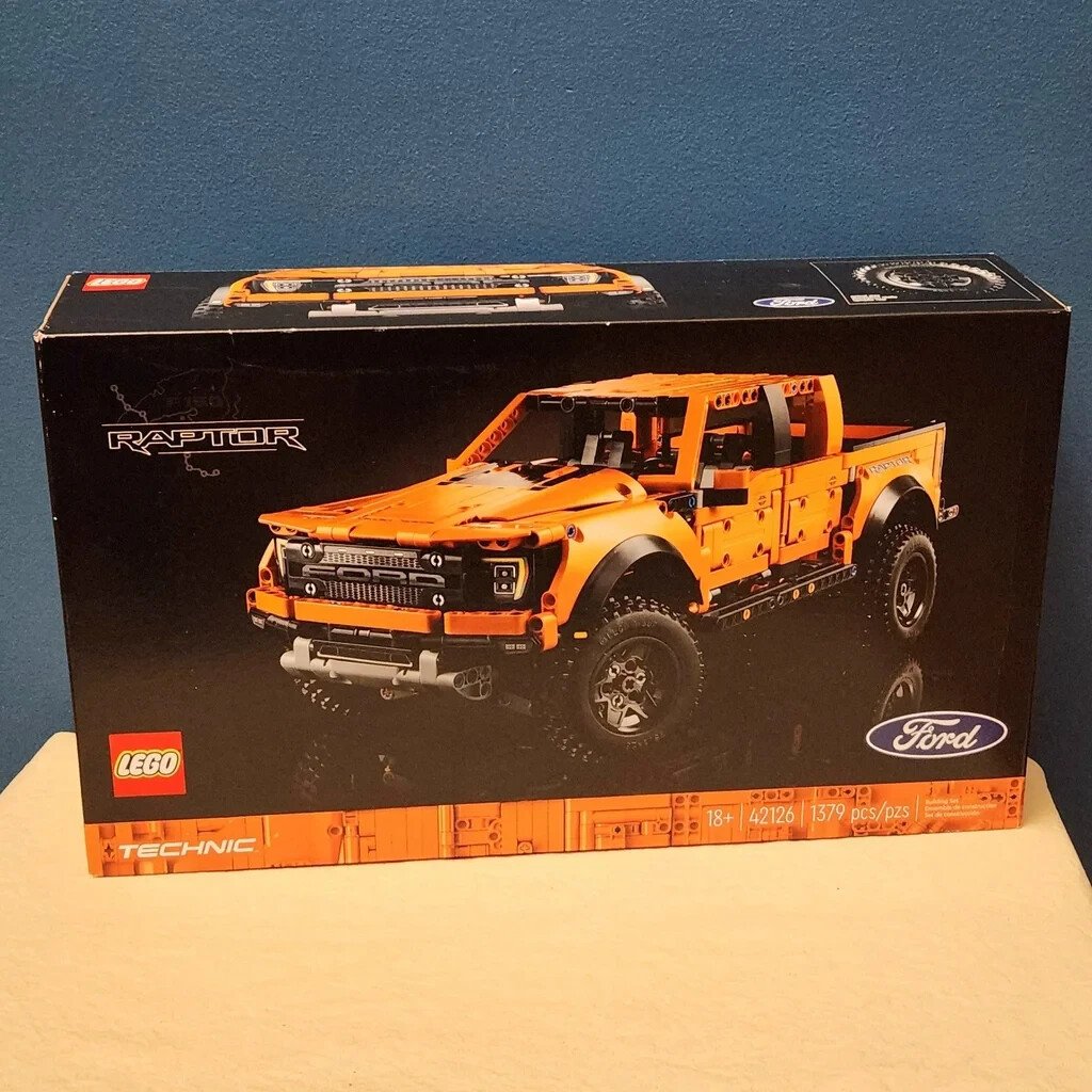 LEGO Technic Ford F-150 Raptor - Image 4